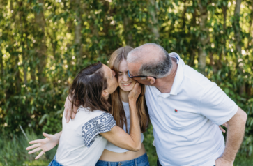 extended family session in Denver