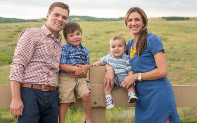 extended family session in Denver